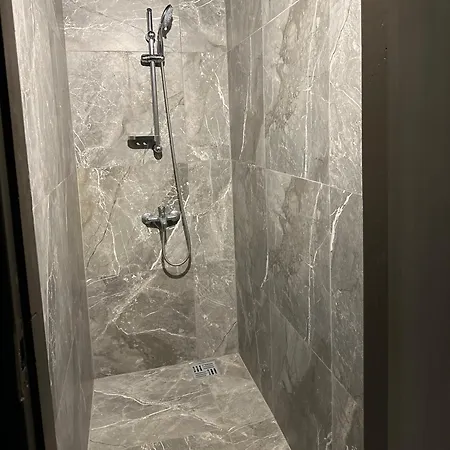 The Kliefs - Virtual Check-in * Wilno